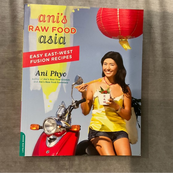 Ani’s Raw Food Asian Cookbook - Picture 7 of 8